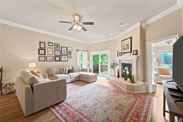 104 NW O Street, Bentonville, AR 72712