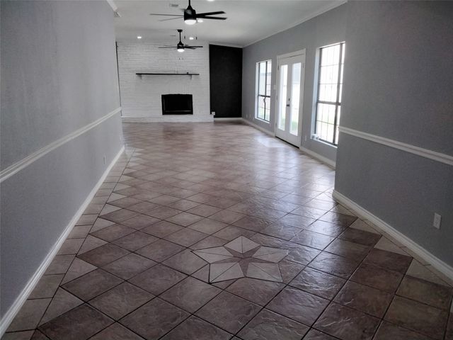 2317 Meadow Dale, Irving, TX 75060