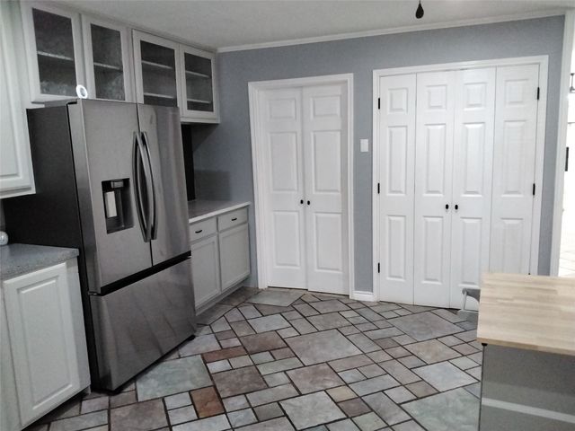 2317 Meadow Dale, Irving, TX 75060