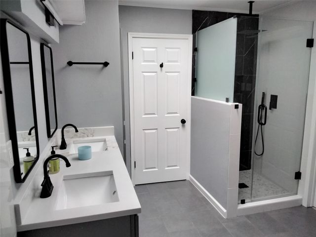 2317 Meadow Dale, Irving, TX 75060