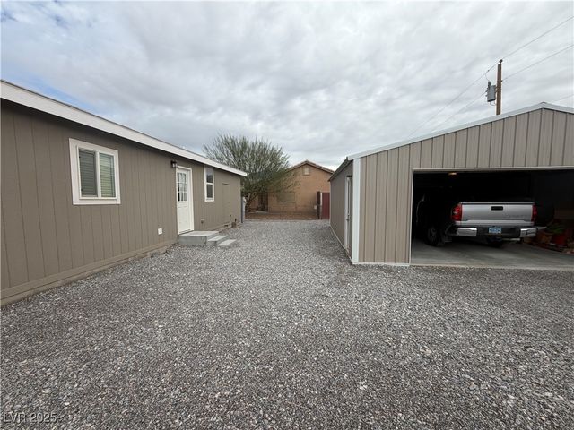 901 Gypsy Lane, Pahrump, NV 89060