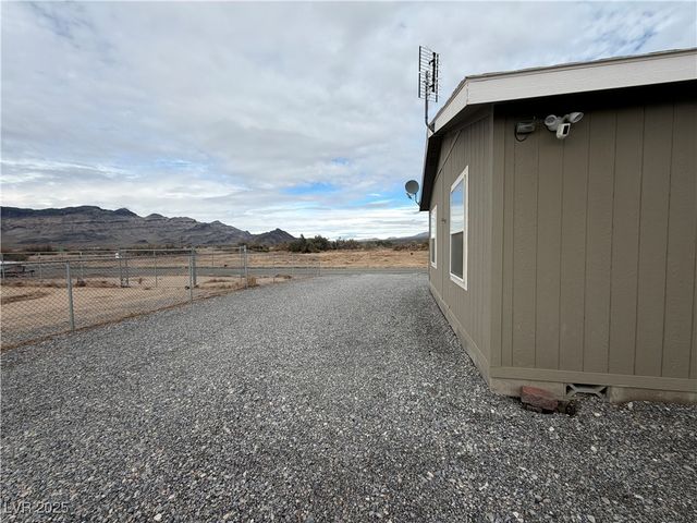 901 Gypsy Lane, Pahrump, NV 89060