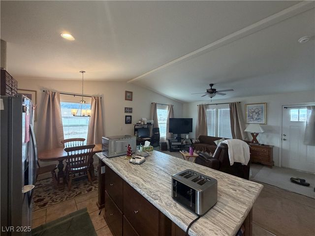 901 Gypsy Lane, Pahrump, NV 89060