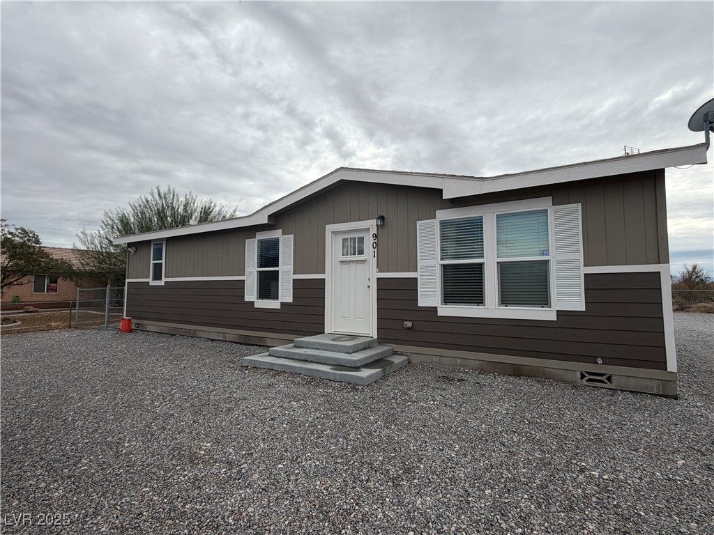901 Gypsy Lane, Pahrump, NV 89060