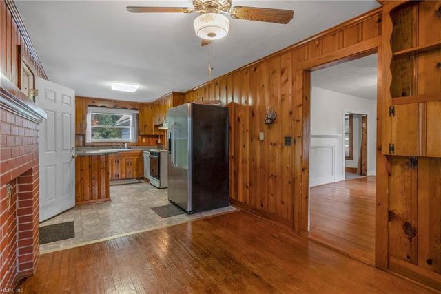 12915 General Puller HWY, Hartfield, VA 23071