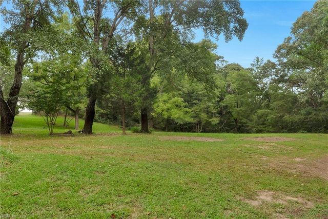 12915 General Puller HWY, Hartfield, VA 23071