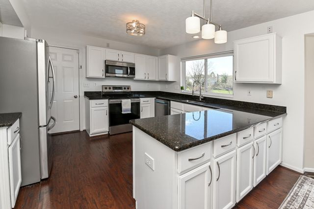 207 Ridgepointe Drive, Cold Spring, KY 41076