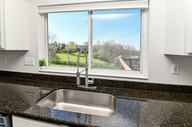 207 Ridgepointe Drive, Cold Spring, KY 41076