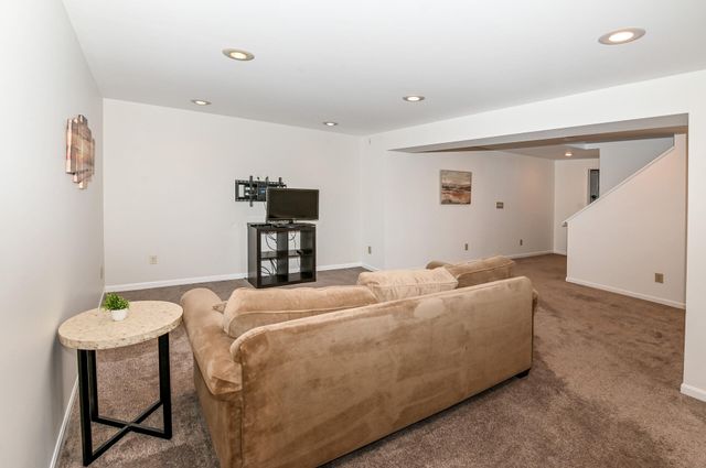 207 Ridgepointe Drive, Cold Spring, KY 41076