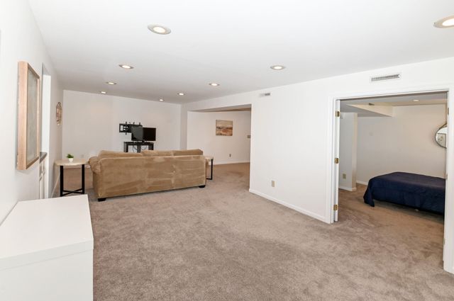 207 Ridgepointe Drive, Cold Spring, KY 41076