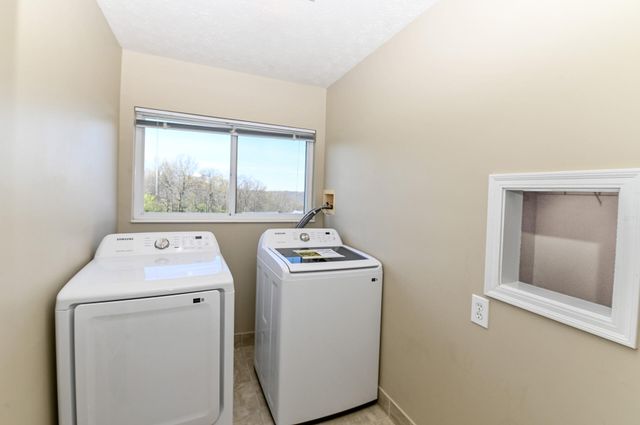 207 Ridgepointe Drive, Cold Spring, KY 41076