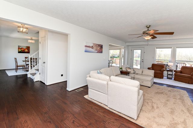 207 Ridgepointe Drive, Cold Spring, KY 41076