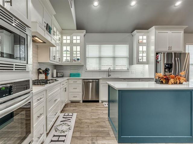 6263 Macarthur Park Circle, Edmond, OK 73012