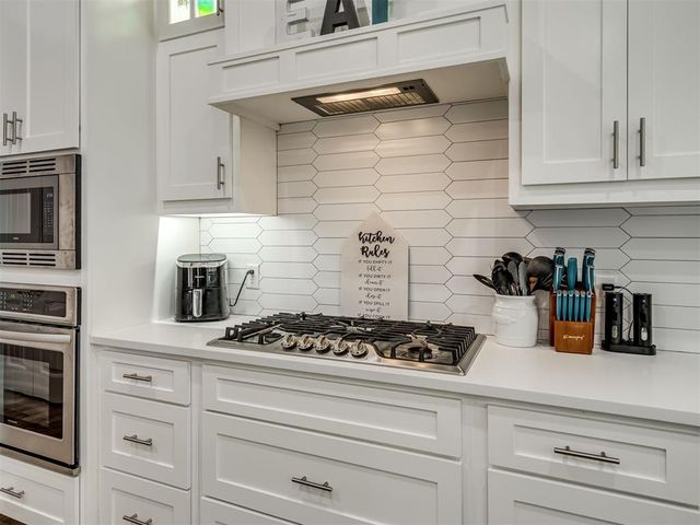 6263 Macarthur Park Circle, Edmond, OK 73012