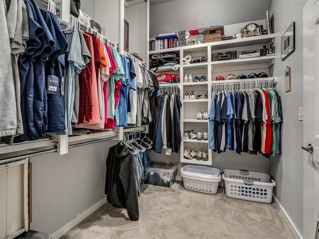 6263 Macarthur Park Circle, Edmond, OK 73012