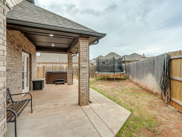 6263 Macarthur Park Circle, Edmond, OK 73012