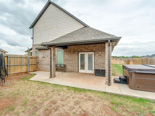 6263 Macarthur Park Circle, Edmond, OK 73012