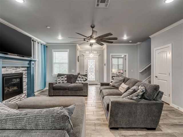 6263 Macarthur Park Circle, Edmond, OK 73012
