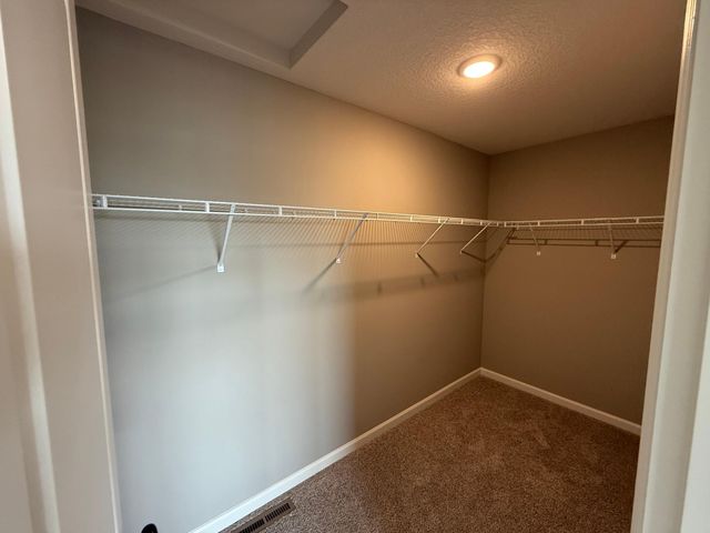 2742 Ivan Avenue NE, Saint Michael, MN 55376