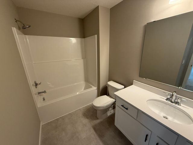 2742 Ivan Avenue NE, Saint Michael, MN 55376