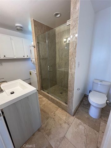 6653 Quakertown, Winnetka, CA 91306