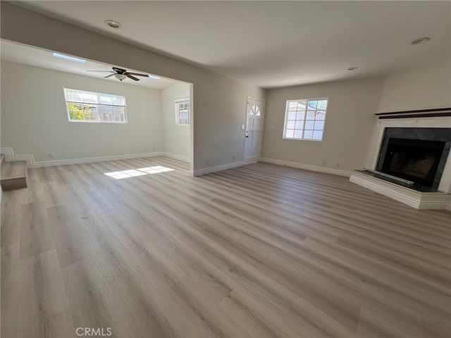 6653 Quakertown, Winnetka, CA 91306