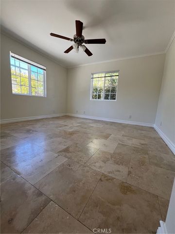 6653 Quakertown, Winnetka, CA 91306