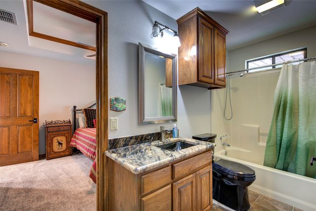 1605 County Road 1785, Yantis, TX 75497