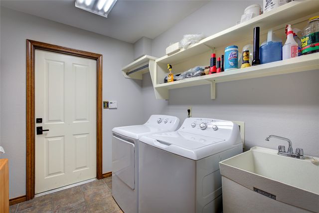 1605 County Road 1785, Yantis, TX 75497