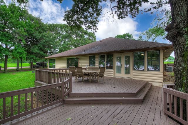 1605 County Road 1785, Yantis, TX 75497