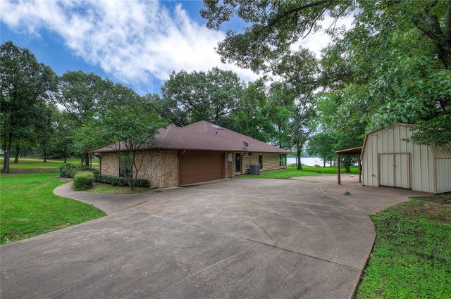1605 County Road 1785, Yantis, TX 75497