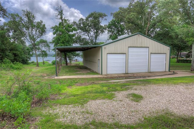 1605 County Road 1785, Yantis, TX 75497