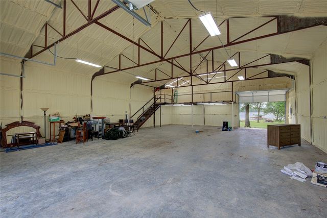 1605 County Road 1785, Yantis, TX 75497