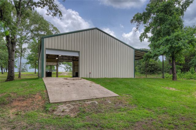 1605 County Road 1785, Yantis, TX 75497