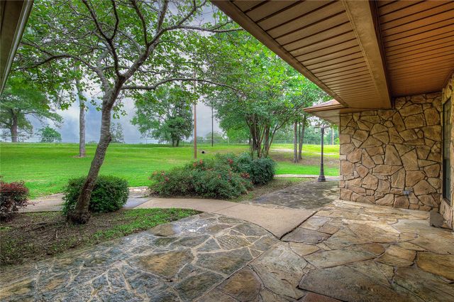1605 County Road 1785, Yantis, TX 75497