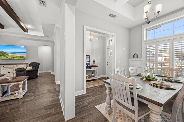 1469 E Shores Boulevard, Gulf Breeze, FL 32563