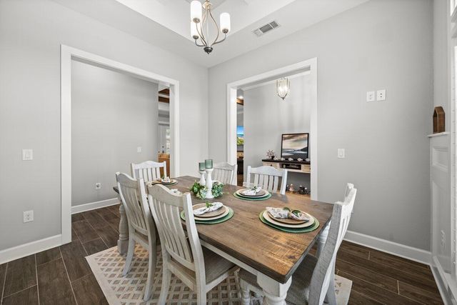 1469 E Shores Boulevard, Gulf Breeze, FL 32563