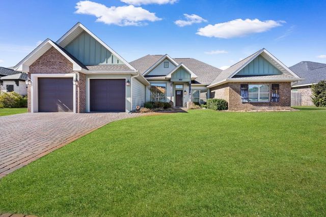 1469 E Shores Boulevard, Gulf Breeze, FL 32563