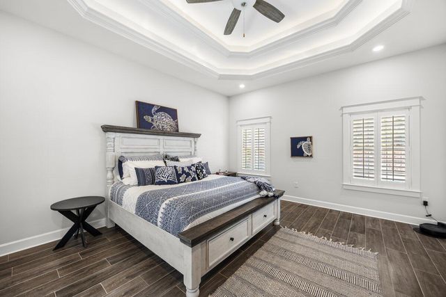 1469 E Shores Boulevard, Gulf Breeze, FL 32563