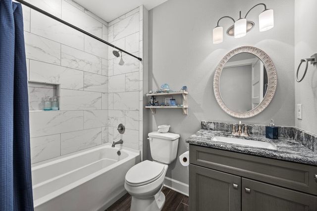 1469 E Shores Boulevard, Gulf Breeze, FL 32563