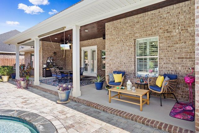 1469 E Shores Boulevard, Gulf Breeze, FL 32563