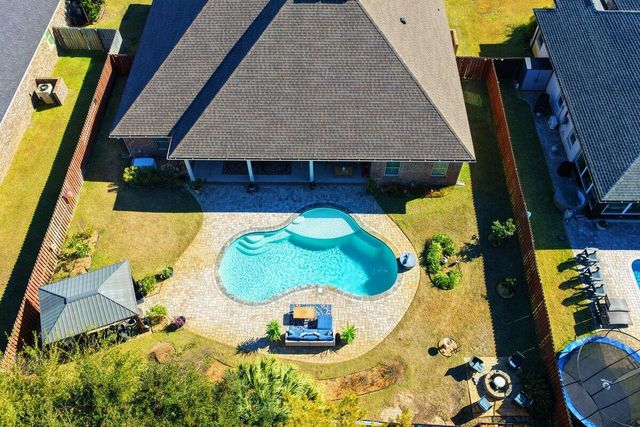 1469 E Shores Boulevard, Gulf Breeze, FL 32563