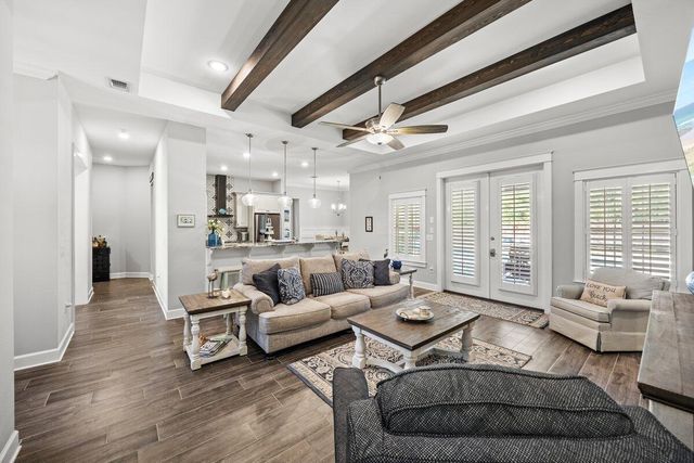 1469 E Shores Boulevard, Gulf Breeze, FL 32563