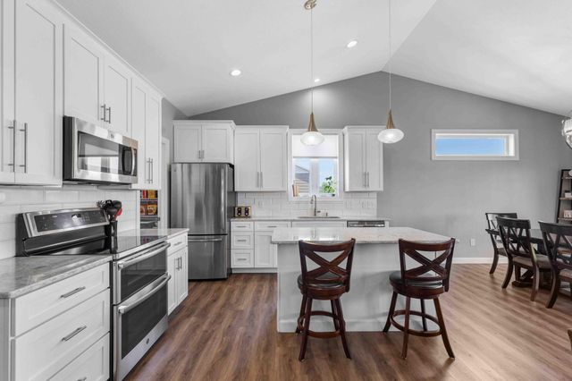 4500 Blue Stem Way, Moorhead, MN 56560