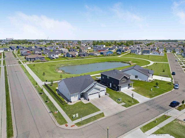 4500 Blue Stem Way, Moorhead, MN 56560