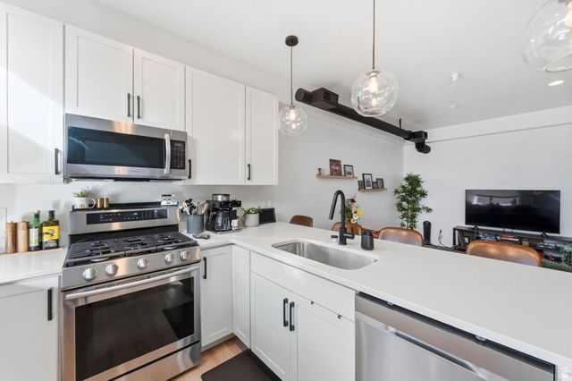 449 N BEAUMONT CT, Salt Lake City, UT 84116