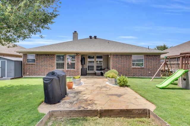 947 Winepress Road, Burleson, TX 76028