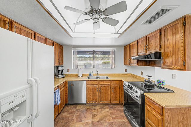 6116 W WILLOW Avenue, Glendale, AZ 85304