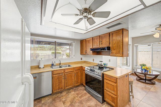 6116 W WILLOW Avenue, Glendale, AZ 85304