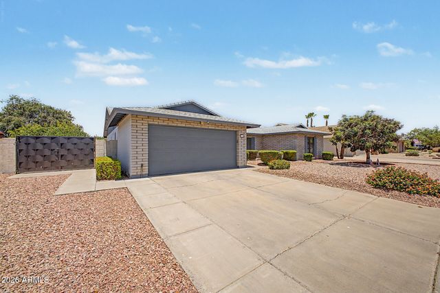 6116 W WILLOW Avenue, Glendale, AZ 85304